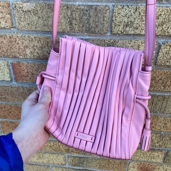 Fossil Rayna Drawstring Crossbody Bag Pink Tassel Bag - Picture 6 of 13